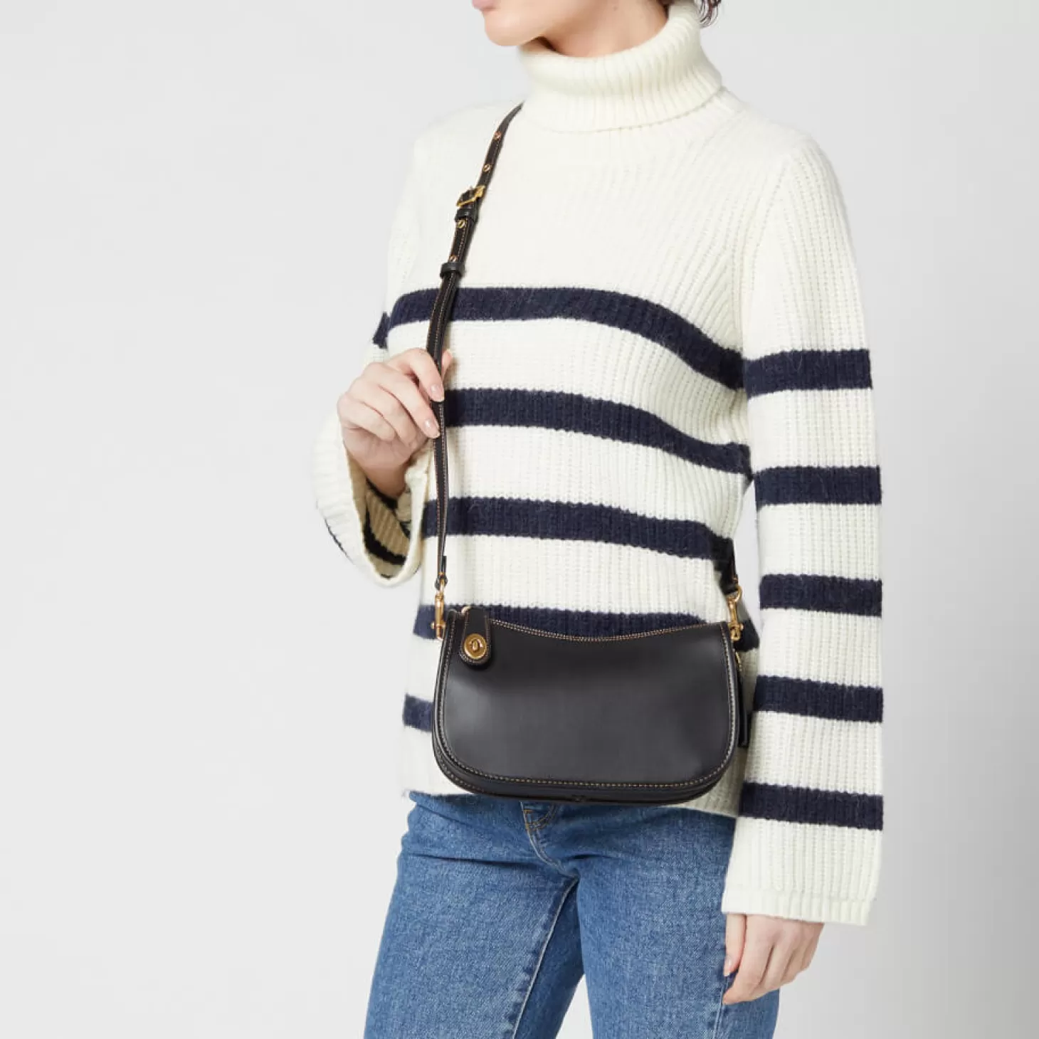 Women's The Originals Glovetanned Leather Swinger Bag - Black*Coach Cheap