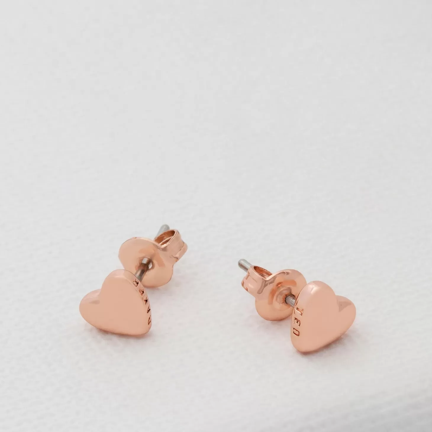 Women's Harly Tiny Heart Stud Earrings - Rose Gold*Ted Baker Store